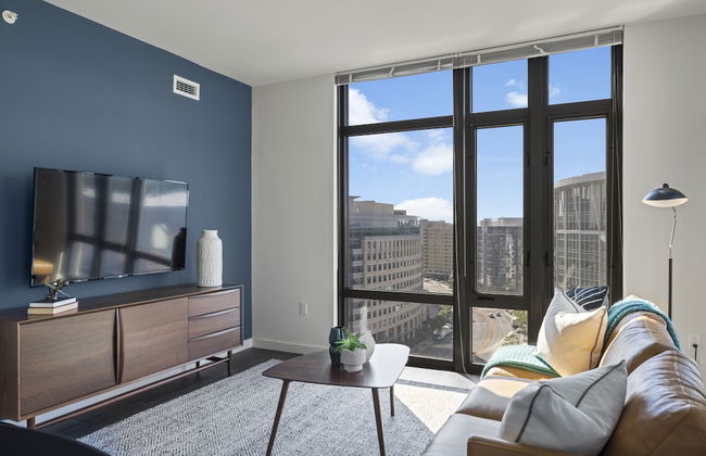 Placemakr Marymount Ballston - Photo 53