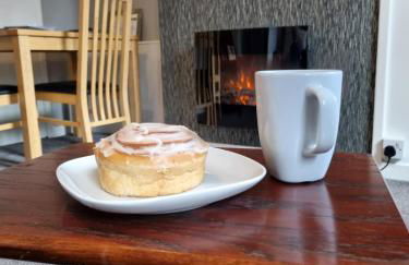 Dog friendly 1 bed cottage with a king sized bed - Foto 2