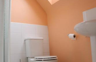 Central Townhouse Tipton - Sleeps 8 - Ideal for Contractors & Families - Foto 29