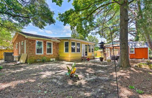 Modern Moncks Corner Home with Fenced Backyard! - Foto 21