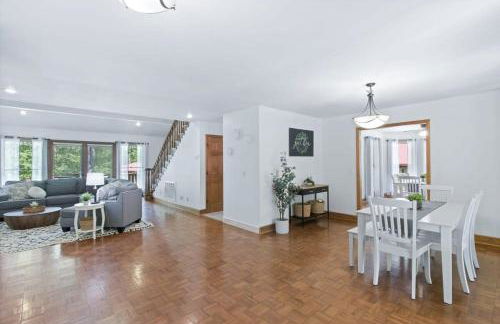 Wooded Retreat with game area and hot tub - Foto 50