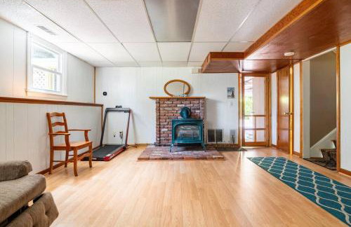 Berkshire Vacation Home in Lee - Pool is Open! - Foto 32