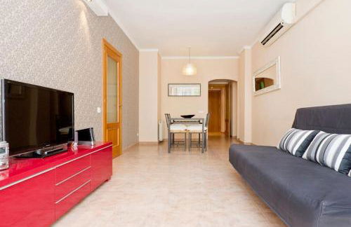 Glorias:Sagrada Familia 15 minutos - Playa 20 minutos - Foto 1