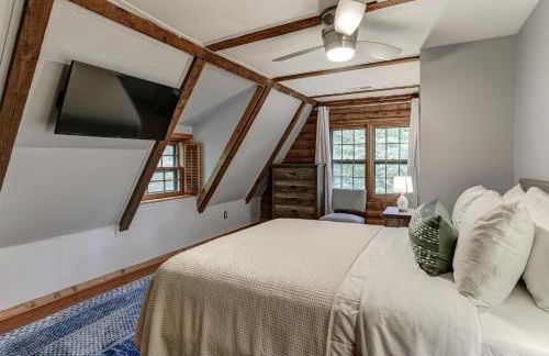 Charming Renovated Cabin with Fireplace - Foto 30