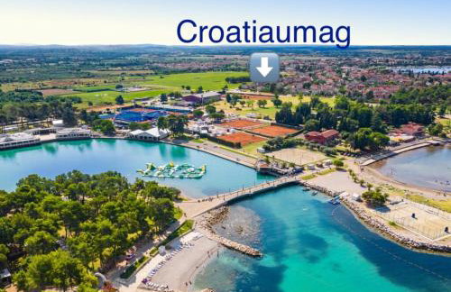 Croatiaumag - Foto 1