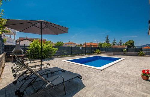 Apartments Villa "Aurea" with pool - Photo 4