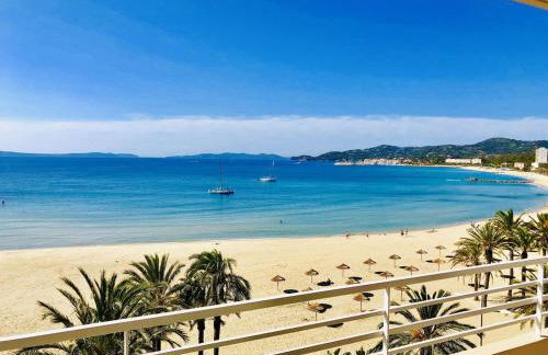 T3 FRONT de mer dernier étage vue mer Petit havre de paix pour vos vacances Emplacement unique vue mer panoramique à 180 degrés pour ce T3 en face de la plage front de mer vue sur les iles 5 et dernier étage avec ascenseur - Foto 1