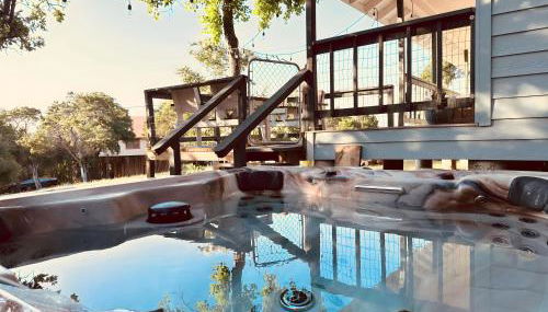 Lake View, Sleeps 8, HotTub, Firepit, Pet Friendly! - Foto 1