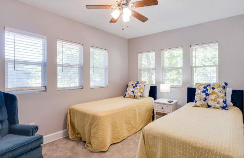 Near Family Fun! Centrally Located Indy Charmer - Foto 23