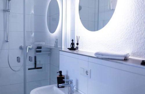 BEST STAY CityAppartment Hünfeld- SmartTV FreeWlan Balkon, in wenigen Minuten am Bahnhof, Innenstadt und doch ruhig gelegen - ideal für Paare oder Geschäftsreisen - Foto 28