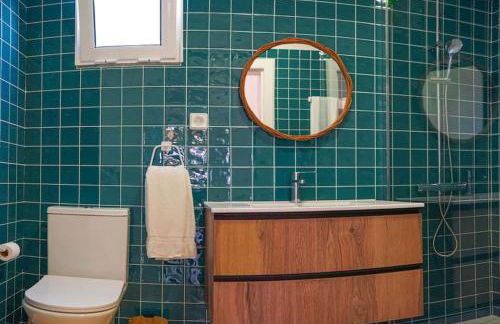 Renovated Traditional House w 3BR & Outdoor Space - Foto 26