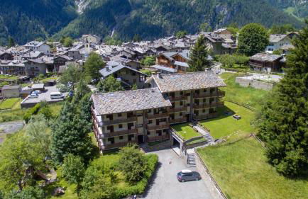 Appartamento in stile alpino a Courmayeur - Foto 1