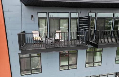 Luxurious Midtown Retreat with Elevator Access - Foto 41