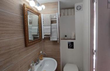 Hyères studio refait à neuf dans la cité médiévale - Foto 7