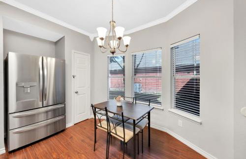 Lux 3-br Garage Gated Yard by The Star Frisco - Foto 81