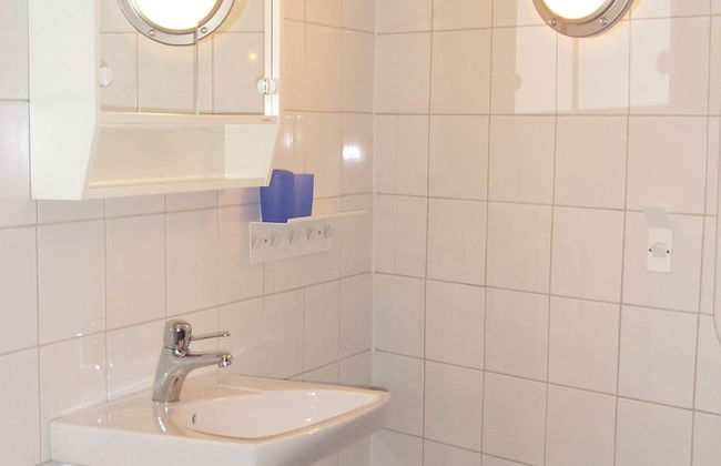 5 Person Holiday Home in Karna - Foto 12