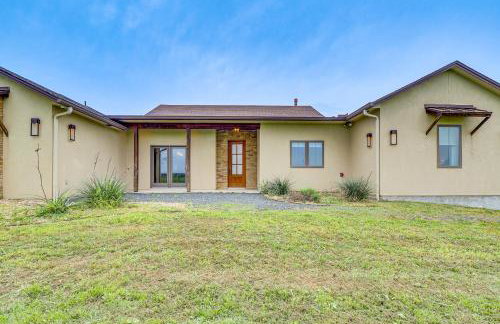 Large Group Getaway in Georgetown with Private Pool! - Foto 42