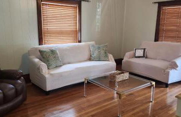 Small-town bungalow downtown - Foto 1