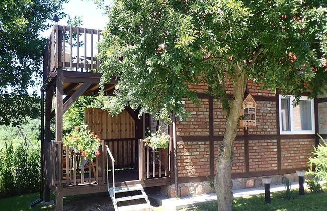 Bungalow in Kolczewo With Parking Space - Photo 1