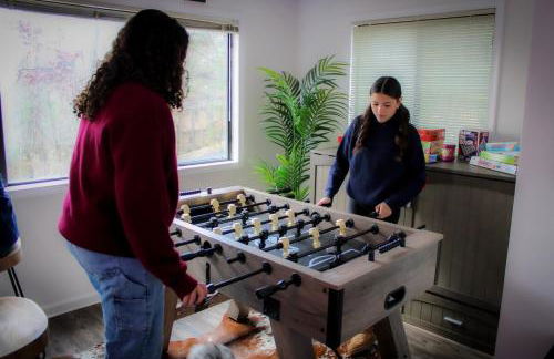 Resort Getaway - Golf, BMX trail, Hot Tub & Arcade! - Foto 74