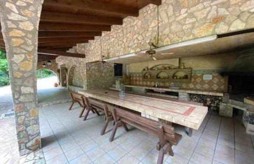 Masía de piedra con piscina - Foto 6