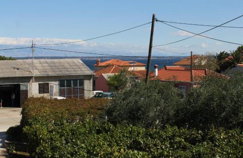 Apartments with a parking space Ugljan - 8404 - Foto 31