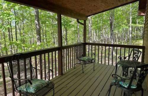 Deluxe Cabin #10 with Jacuzzi on Patoka Lake in Southern Indiana - Foto 3
