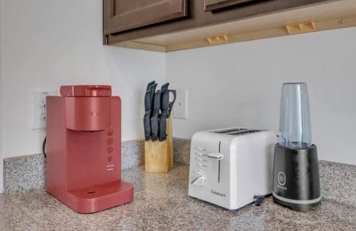 3BR Townhouse King Bed Garage Near NC State - Foto 31