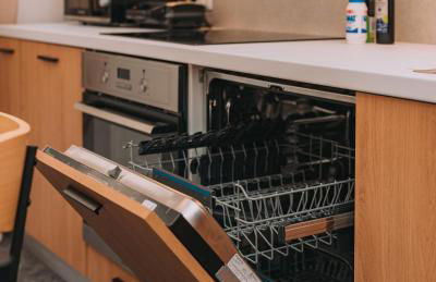 Bright & Contemporary Home with Balcony in Vibrant Piraeus - Foto 18