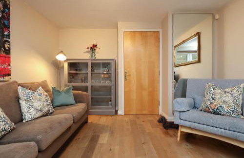 Cosy Bristol Townhouse - Free Parking - Sleeps 6 - By EKLIVING PARTNERS - Foto 41