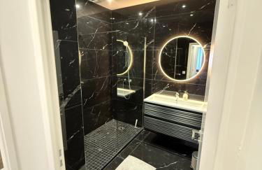 Grand F2 centre-ville, parking privée - Foto 12