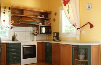 Six Steps From The Forest - Photo 61