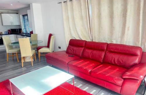 Nicely furnished 2 Bedroom Property Independent with Parking - Foto 4