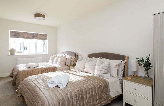 Beautiful 4-bed Close to South Downs Goodwood - Foto 35