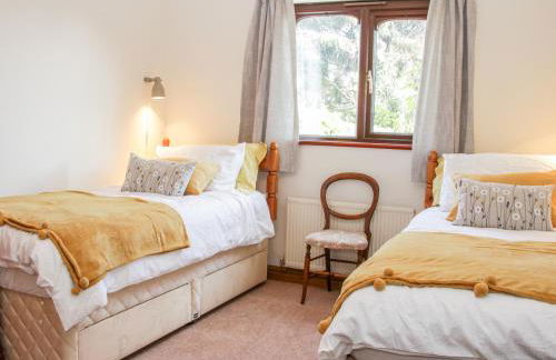 Court Farm - Photo 19