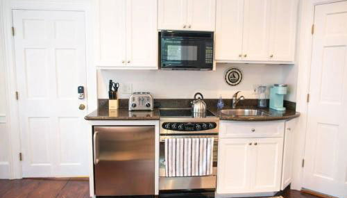 1742 Marblehead Studio|Minutes to Salem|Parking - Foto 3