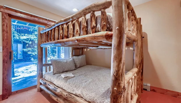 Family Friendly Retreat Short Walk to Lifts & Town - Foto 2, Habitación