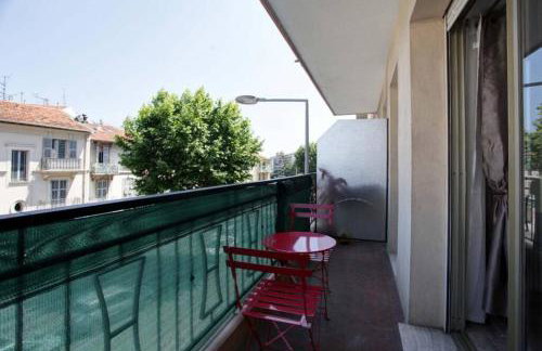 Studio à Nice ensoleillé proche centre et plage - Photo 6