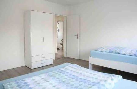 Moderne Wohnung mit Balkon, Küche, Garten Smart-TV - Photo 14