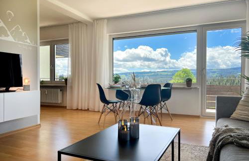 Panoramablick mit Schwimmbad und Sauna - Foto 7