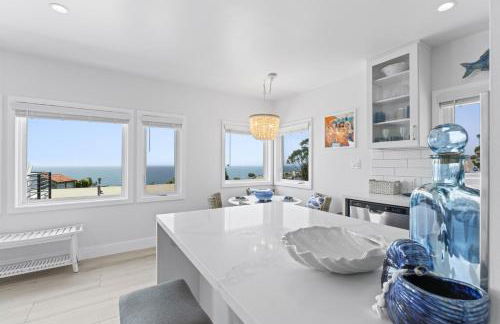 Penthouse Steps from Victoria Beach 180 degree ocean views - Foto 15