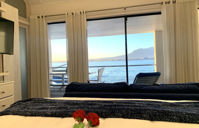 185 on Beach Boutique Suites and Apartments - Photo 9