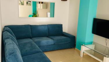 APARTAMENTO SITUADO EN EL CENTRO CON 3 HABITACIONES, DISPONE DE AIRE ACONDICIONADO Y WIFI A 150m DE LA PLAYA Y EL CASTILLO - Photo 3