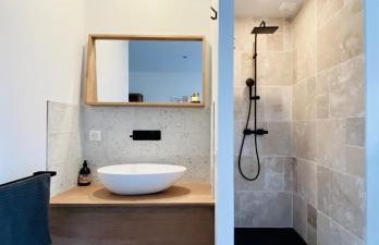 Loft arty à 800 mètres de la mer avec jacuzzi - Foto 20