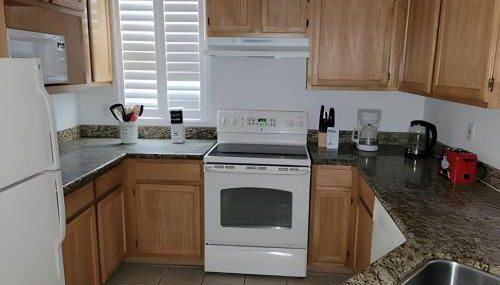 Runaway Beach Club Condo near Disney - Foto 3