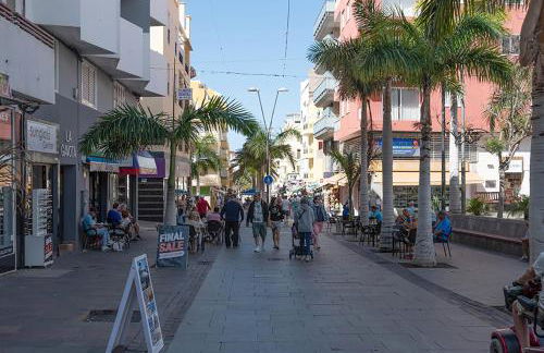 Los Cristianos Beach - Photo 25
