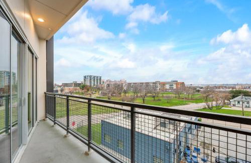 City View 1BR I Gym I Free Parking I Workspace - Foto 19