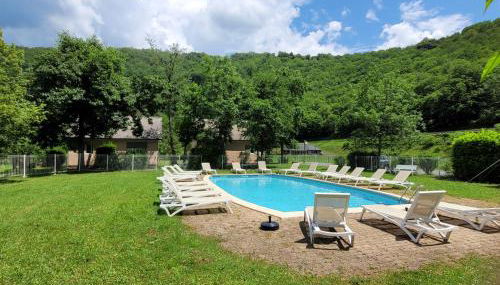 Village 17 gites, Piscine, Restaurant , 2 gites avec SPA, 4km de Conques - Photo 2