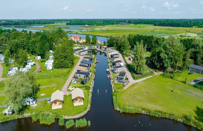 Chalet in Friesland With Play Area - Foto 37