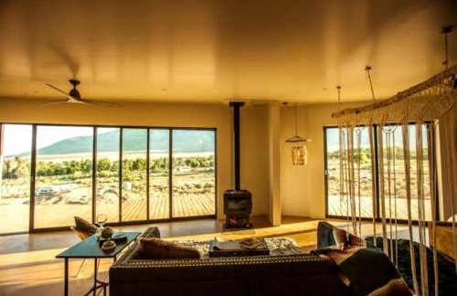 Stunning Lone Pine Accommodation for Romantic Getaways in California - Foto 2